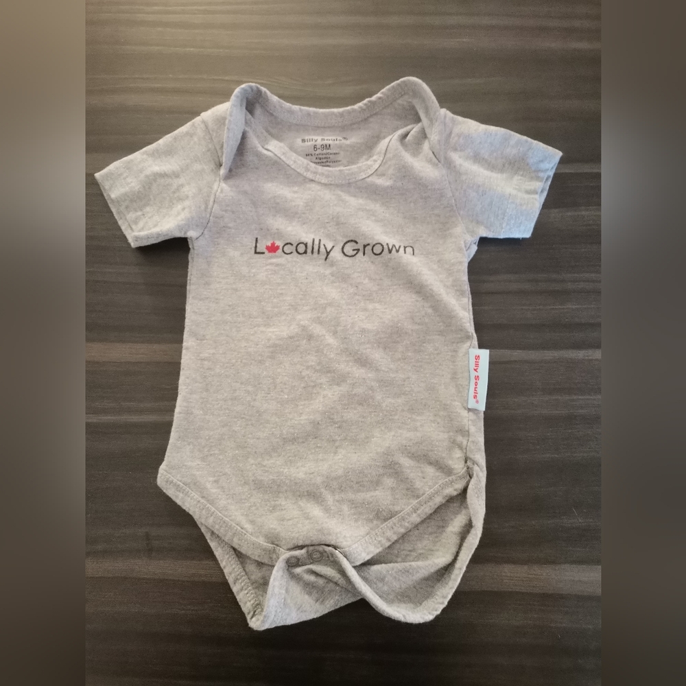 Silly Souls onesie size 6-9M